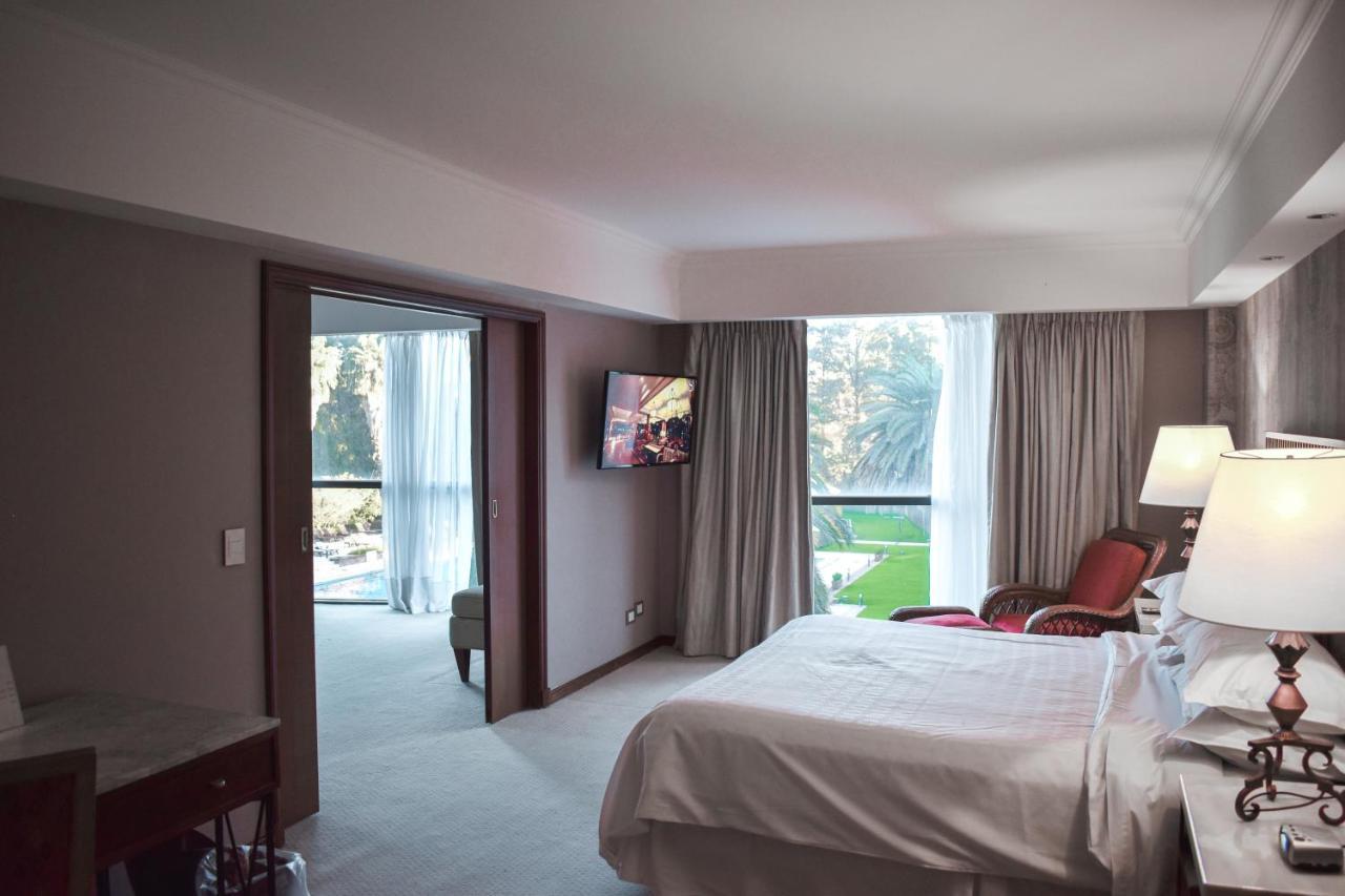 Sheraton Pilar Hotel & Convention Center Ngoại thất bức ảnh