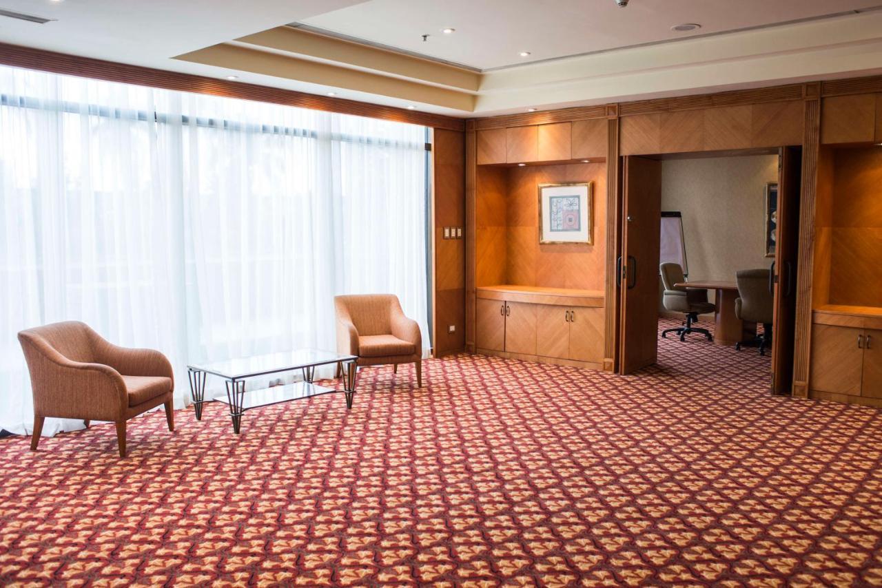 Sheraton Pilar Hotel & Convention Center Ngoại thất bức ảnh