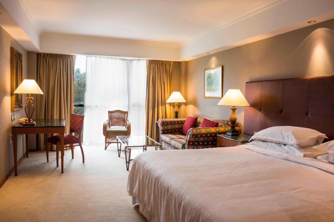 Sheraton Pilar Hotel & Convention Center Ngoại thất bức ảnh