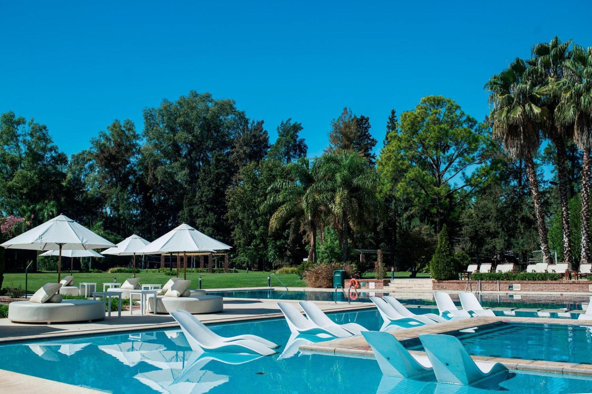 Sheraton Pilar Hotel & Convention Center Ngoại thất bức ảnh